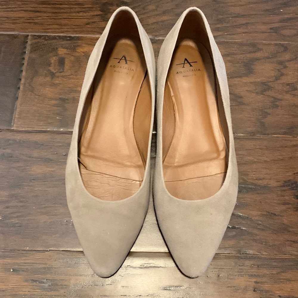 Aquatalia Penina Taupe Flats 7M